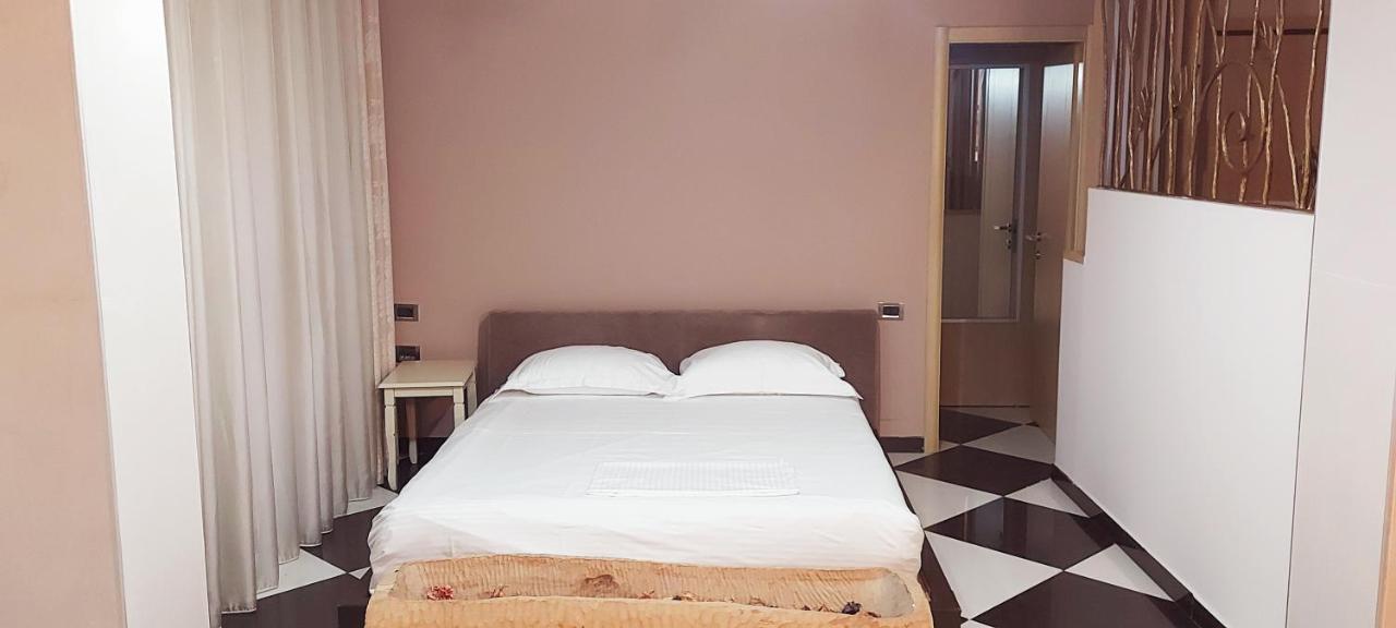 Lovely Apartment In Heart Of 地拉那 外观 照片